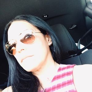 Meet your Posher, Heidi